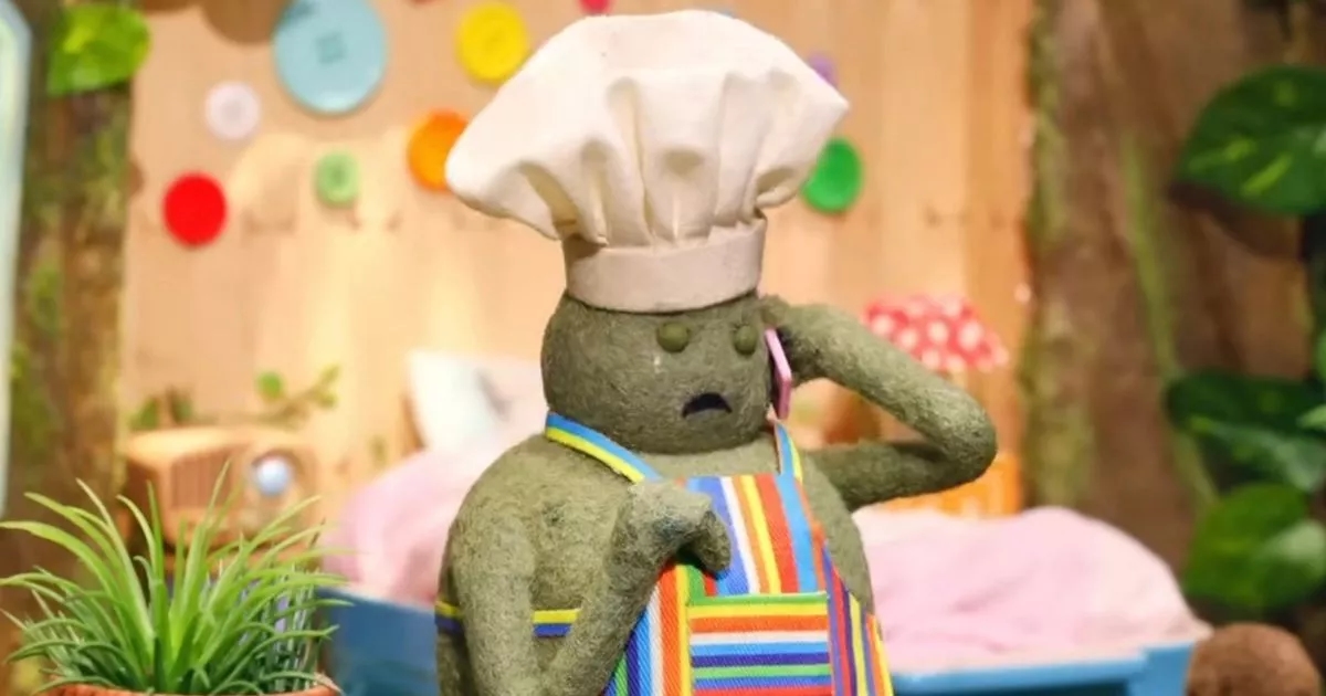 Nickelodeon star goes viral with tear-jerking video announcing show axe