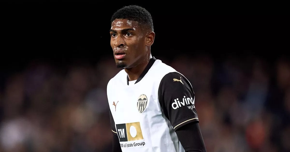 Valencia respond to Arsenal transfer bid for Mosquera after Real Madrid twist