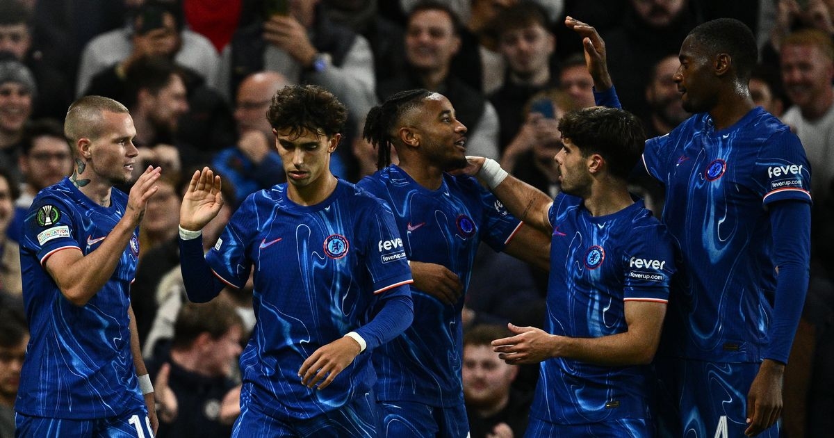 Forgotten Chelsea man could make dream transfer move after losing squad number