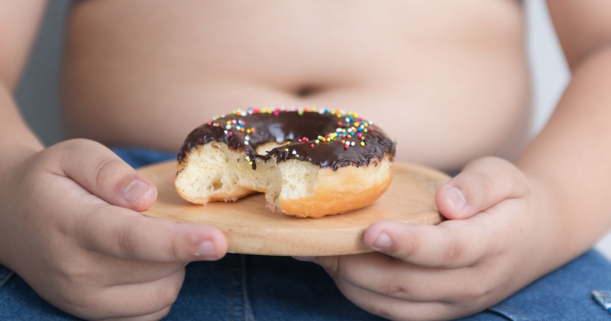 Urgent warning to new parents as age childhood obesity risk set uncovered