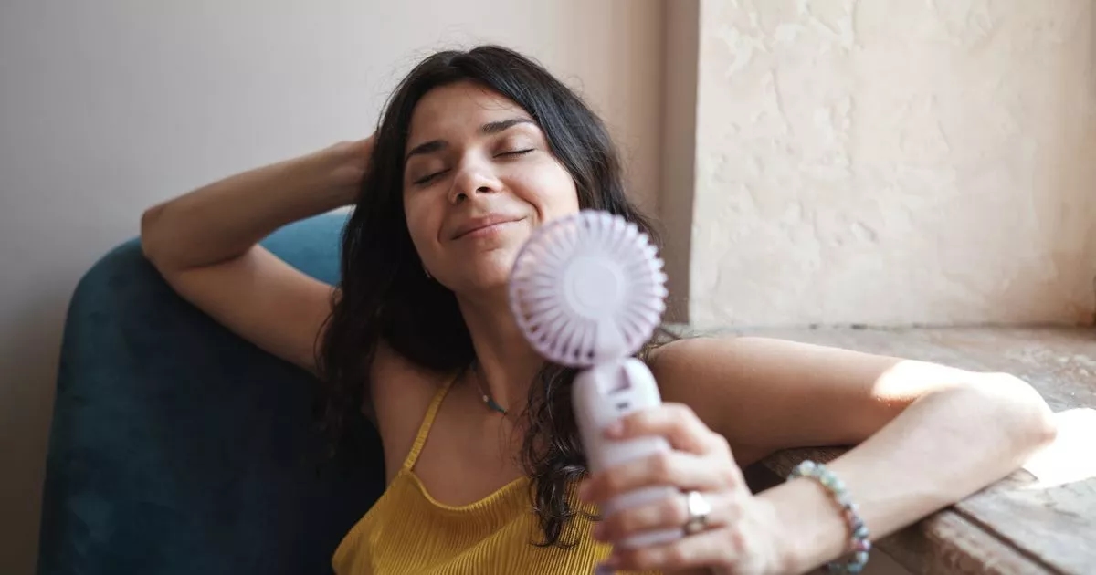 Best rated handheld fans to keep you cool on your commute including £11 bargain