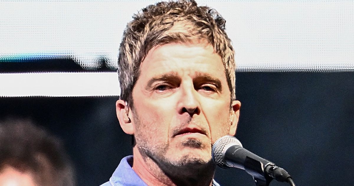 Noel Gallagher's girlfriend supporting Oasis at gig as ex-wife Meg returns home