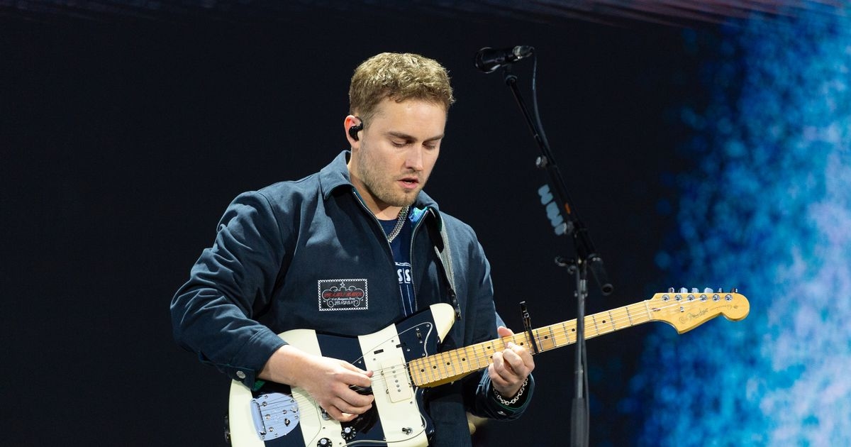 Sam Fender cancels more gigs as health issues worsen