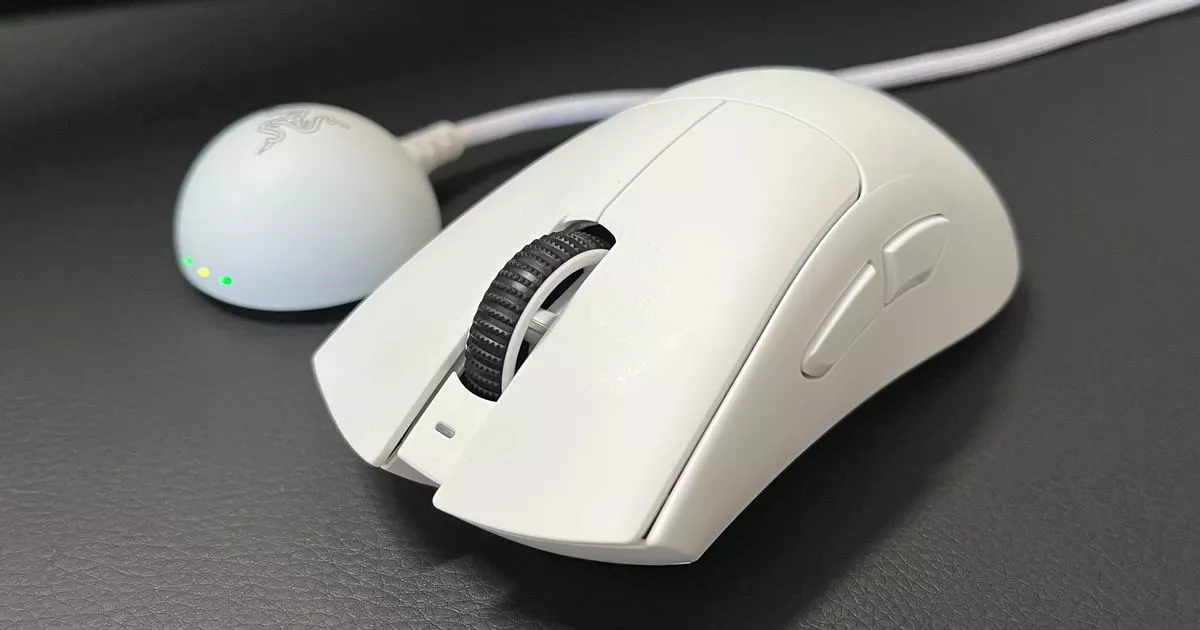 Razer DeathAdder V4 Pro review – floats like a butterfly, stings like a bee