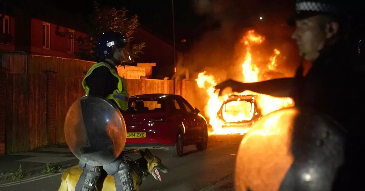 UK a 'powder keg' for more summer riots due to dangerous 'doom loop' warning