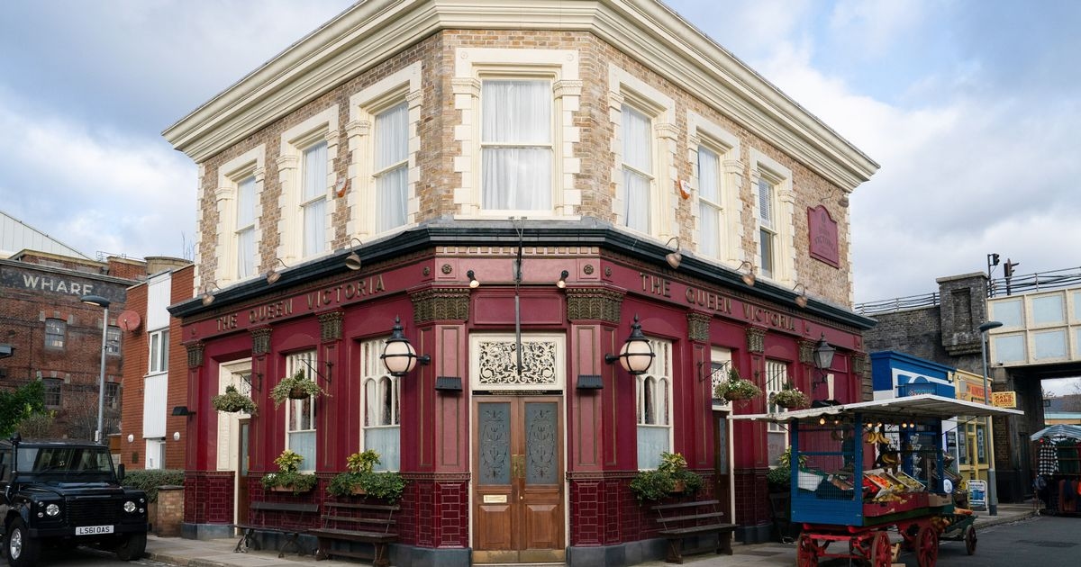 EastEnders star sparks exit fears after announcement amid devastating 'split'