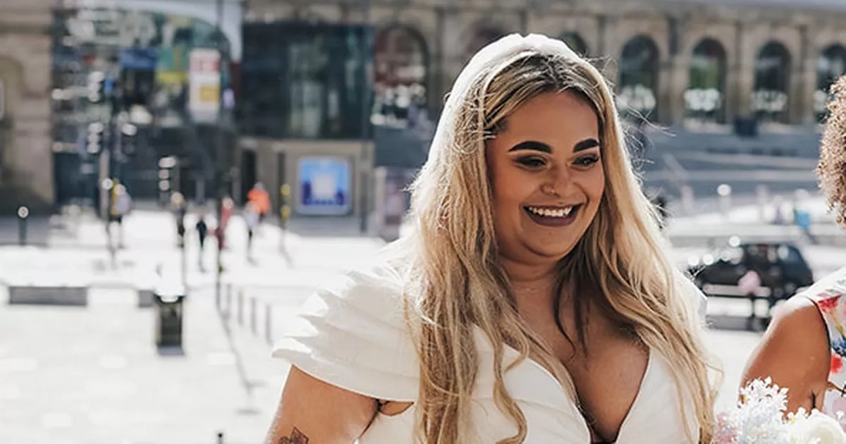 'I spent £1K on a wedding dress I hated and common health problem is to blame'