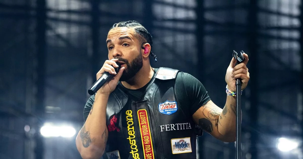Drake leaves fans fuming as he reschedules Manchester gig at last minute