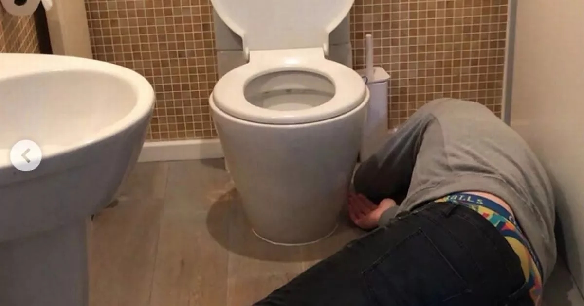 Strictly star Iwan Thomas marks a year of sobriety by sharing harrowing photo of himself