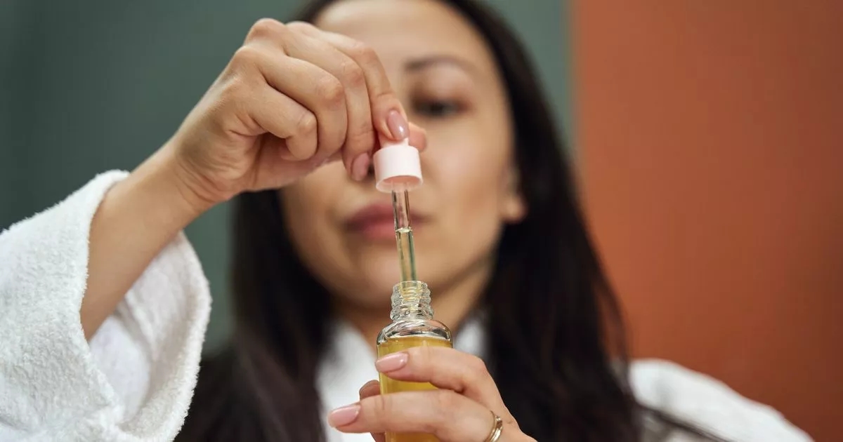 'I was mistaken for my 17-year-old's sister twice'– 'Magic' skincare oil drops to £10