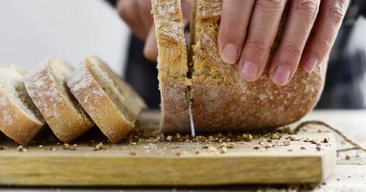 'I'm a food expert and you're cutting bread the wrong way here's how to do it right'