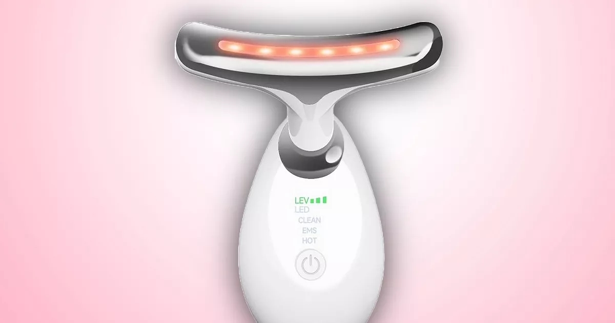 Face massager that leaves ‘skin looking firmer, less puffy, and more radiant'