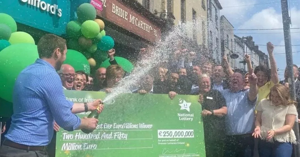 Family win HUGE £216million Euromillions jackpot making national history