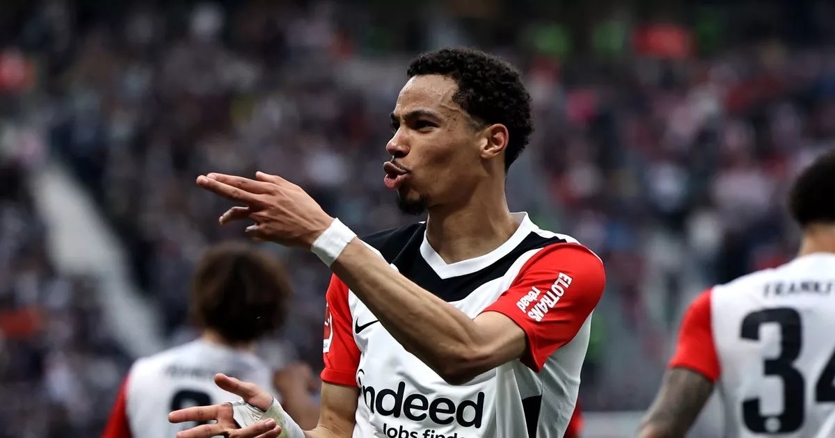 What persuaded Hugo Ekitike to join Liverpool after Arne Slot promise during phonecall