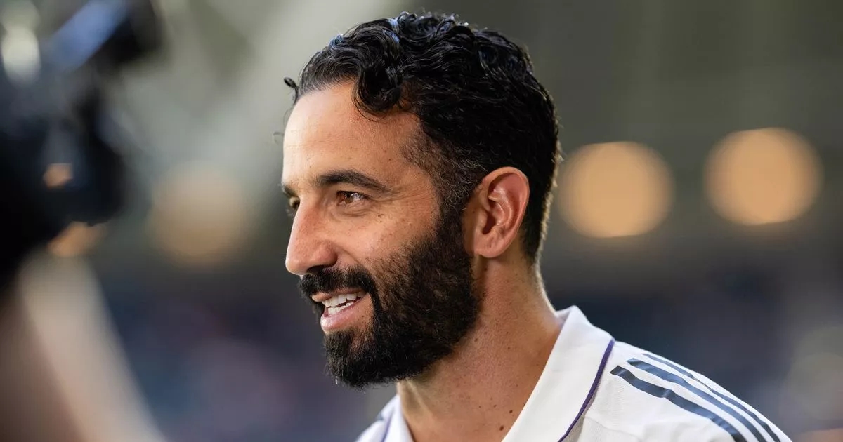 Ruben Amorim has clear pre-season priority as Man Utd continue transfer search