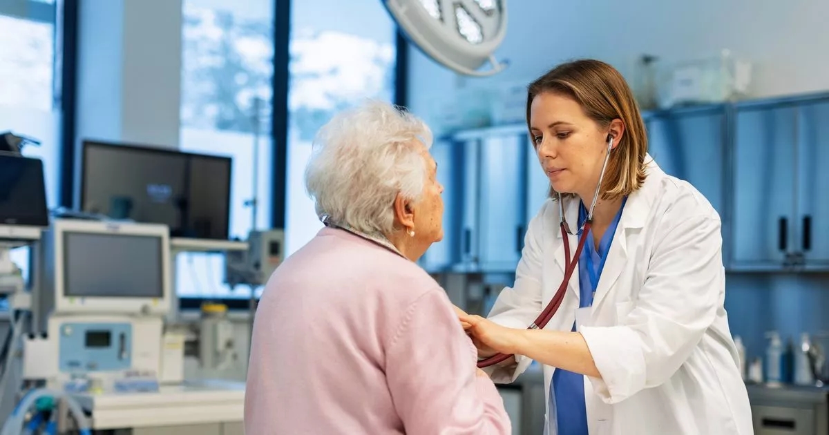 Cardiologist shares 5 symptoms you should never ignore and when to call 999