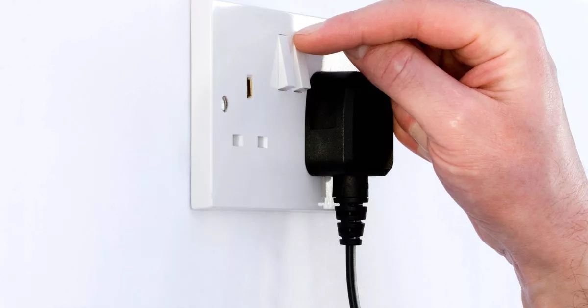 Brits urged to unplug two items right now to reduce energy bills 'significantly'