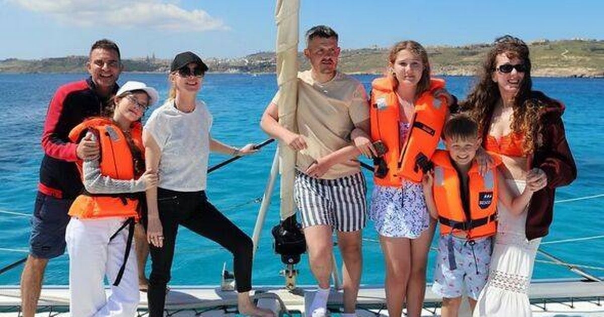 Rich Holiday, Poor Holiday viewers criticise wealthy family's 'boring' rules on lavish trip
