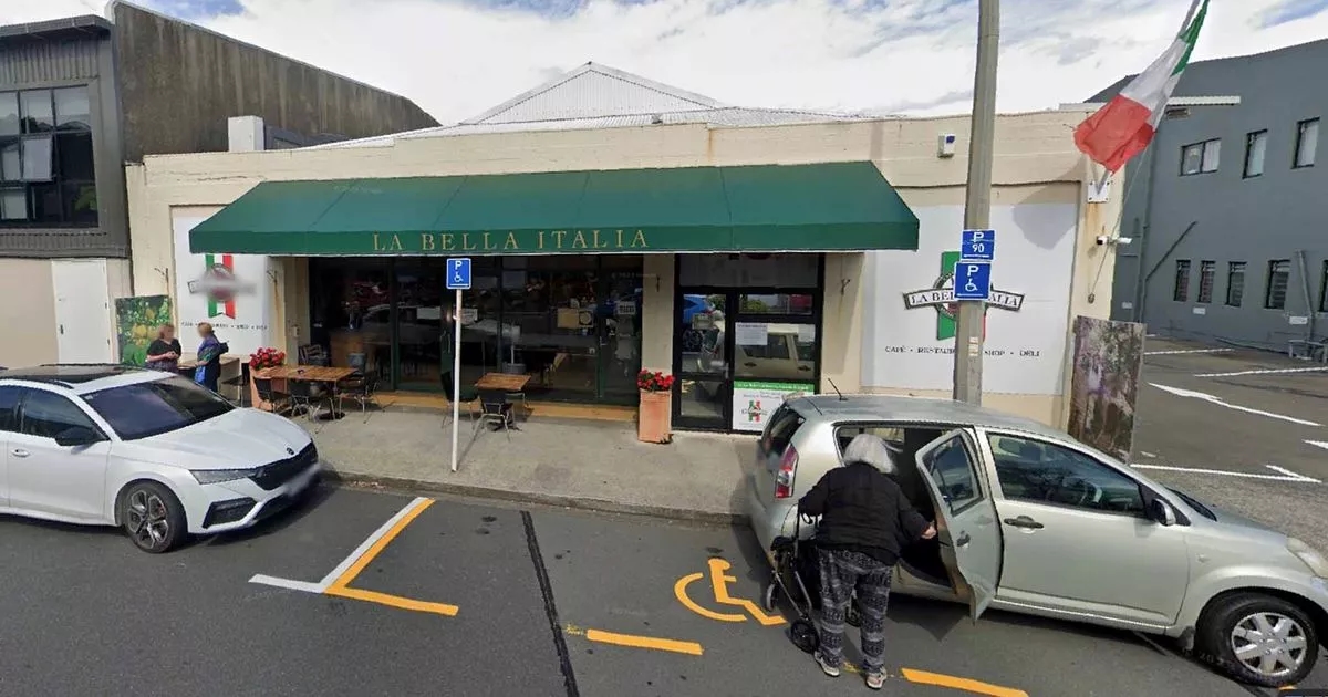 Wrexham wrapped up big-money transfer in Italian restaurant as star's dad speaks out