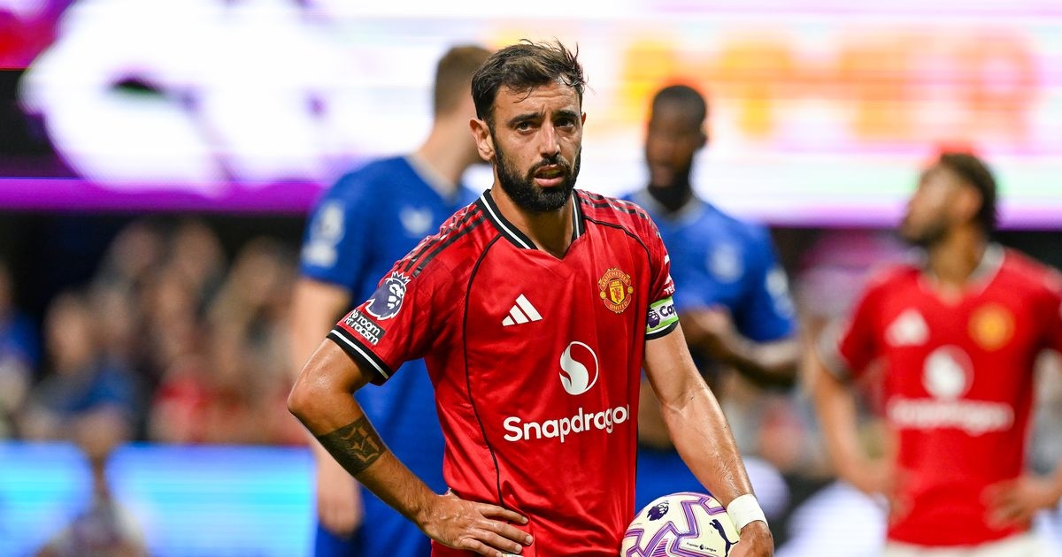 Man Utd slammed for failing to sign Arsenal star after brutal Bruno Fernandes blast