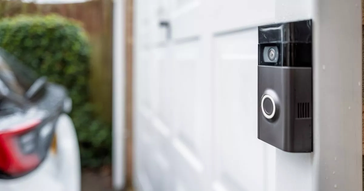 Woman screams after looking at Ring doorbell camera and spotting something 'huge'