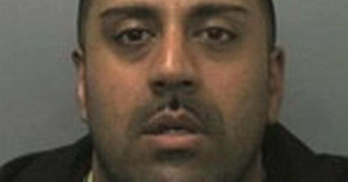 Corrupt Heathrow Airport manager tried to smuggle £2m worth of Colombian cocaine into UK