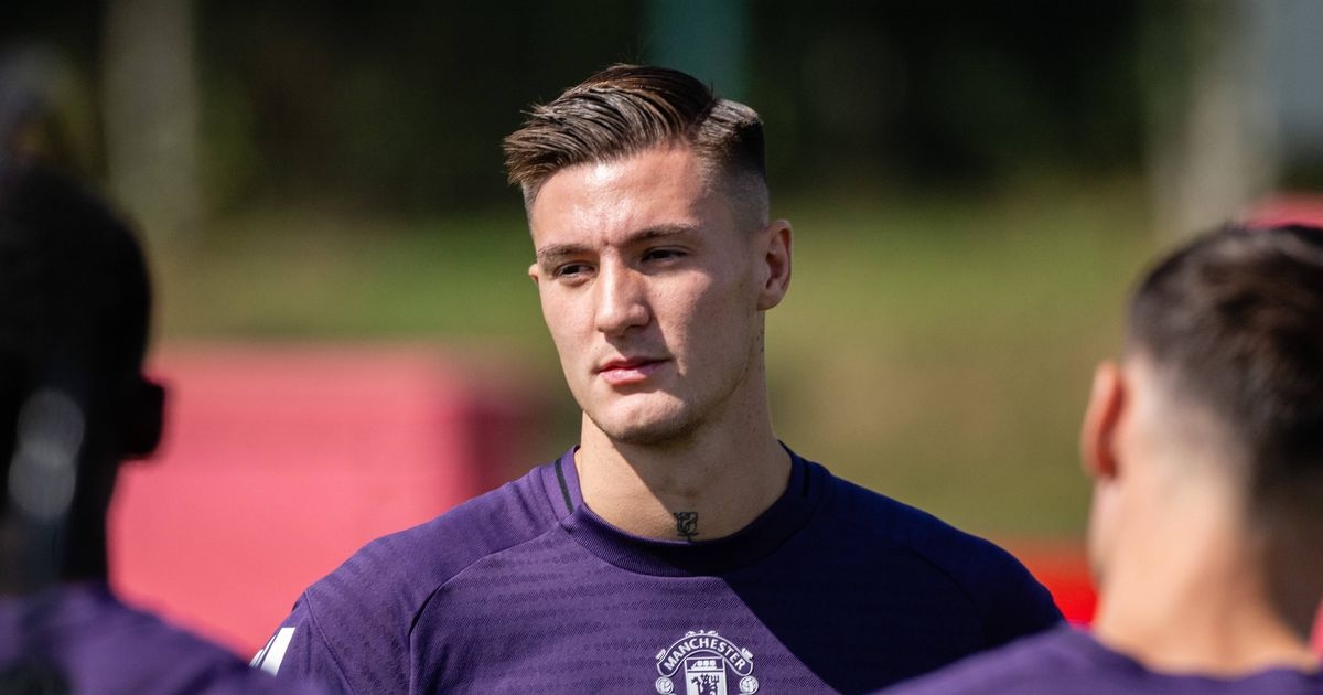 Benjamin Sesko's behaviour speaks volumes of new Man Utd man – 'I have to calm him down'