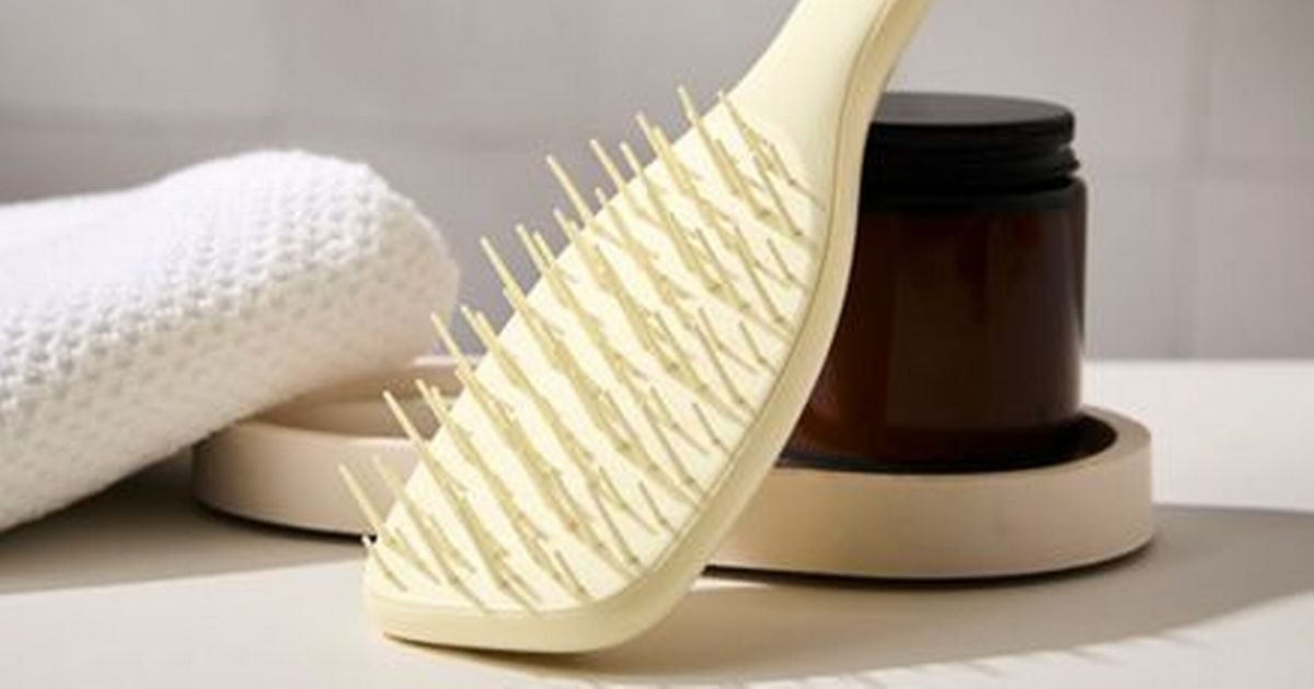 This £14 de-tangling brush is ‘so gentle on hair' that it reduces breakage by 77%