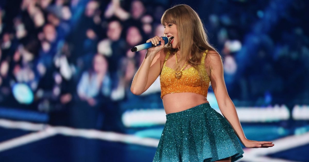 Taylor Swift new album Easter eggs from specific letter and key colour to door
