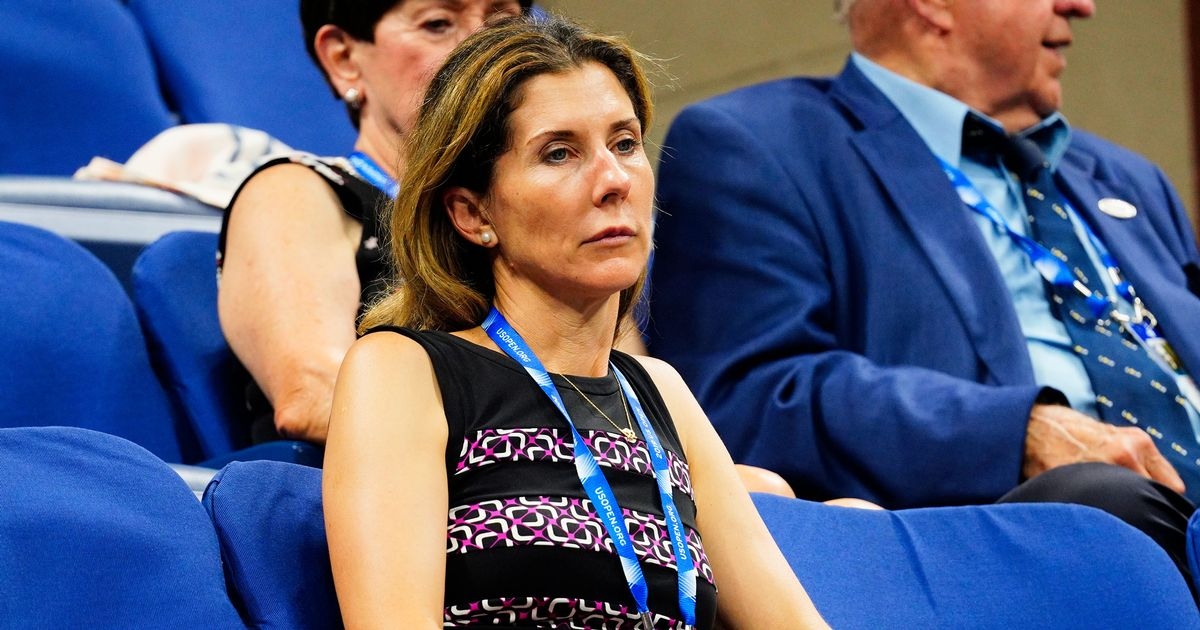 Tennis legend goes public with heartbreaking health diagnosis