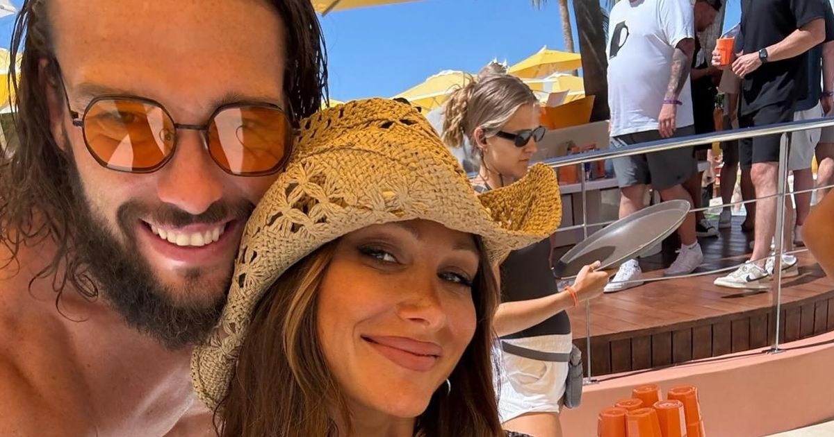 Ulrika Jonsson slams Andy Carroll for leaving ex Billi Mucklow to care for his five kids