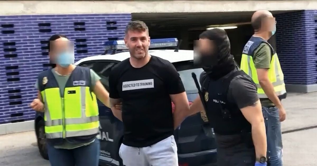 Notorious gangster 'tired of criminal life' does strange dance as he's arrested