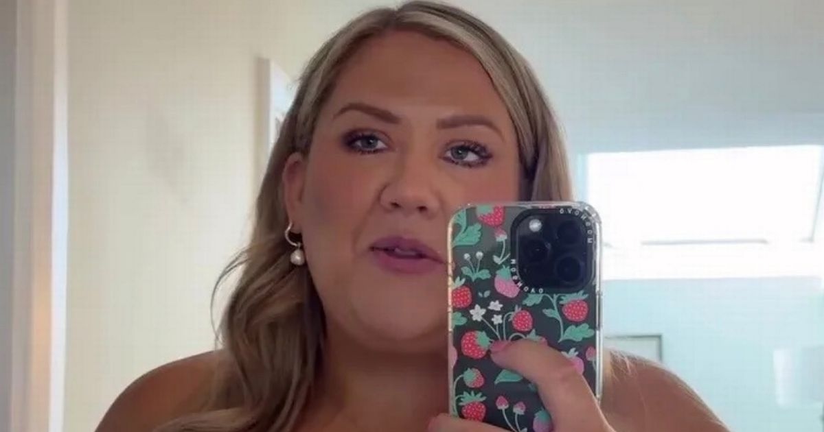 Laura Adlington supported by fans as she admits to 'struggling' with pregnancy