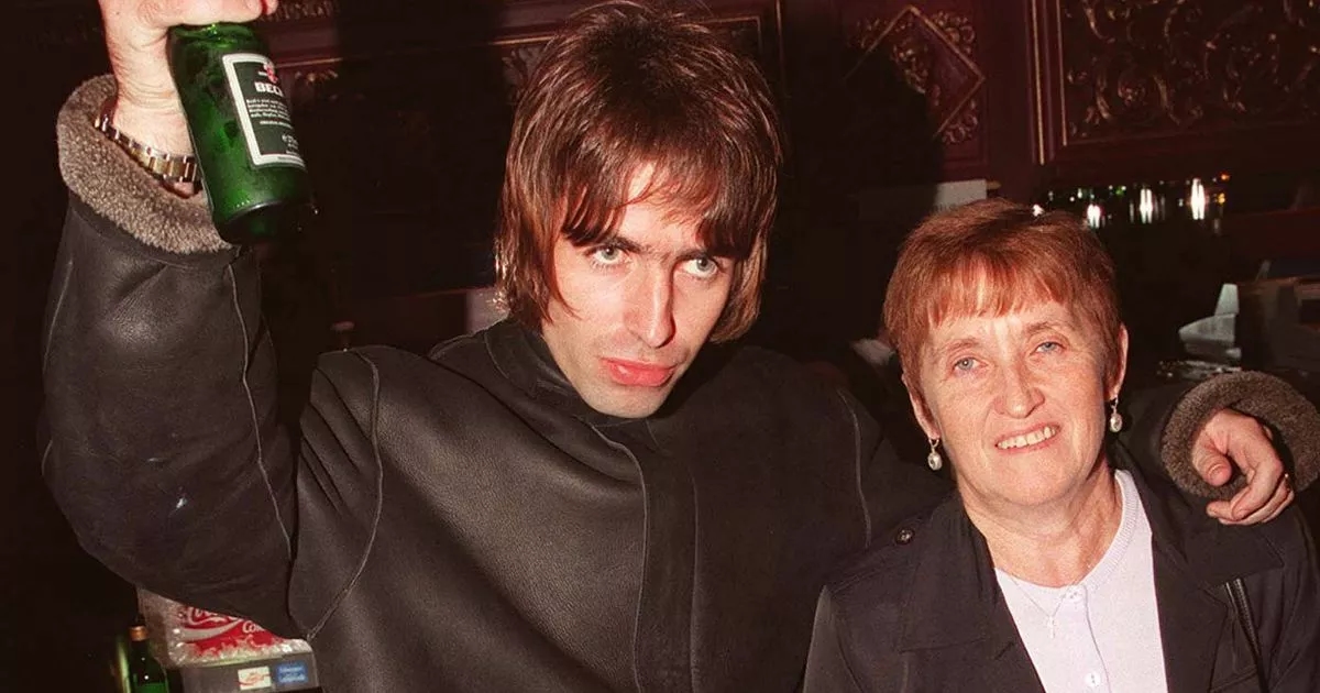 Liam and Noel Gallagher's mum Peggy finally sees Oasis reunion concerts in Dublin