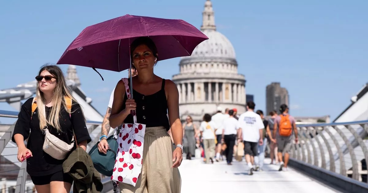 UK to be hotter than Ibiza with 29C temperatures - maps show where will burn