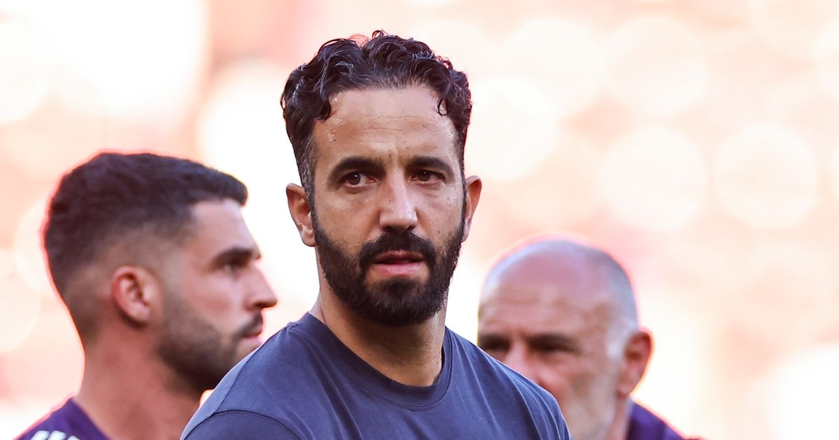 Man Utd have obvious transfer staring them in the face as £17m offer made