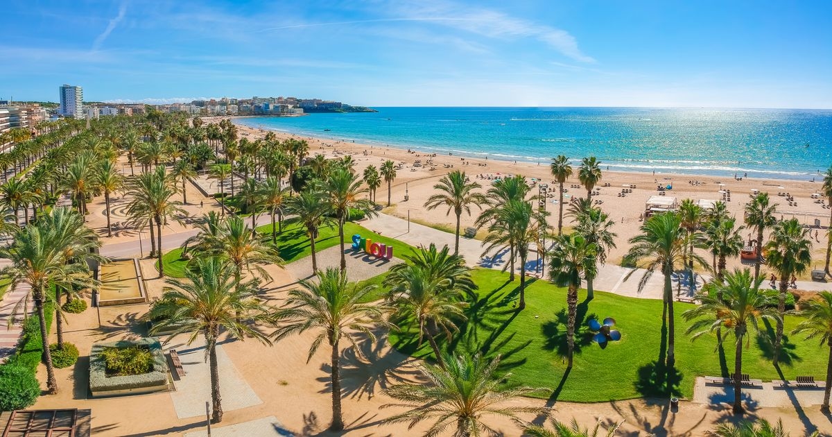 Two brothers drown in front of their dad on Spanish beach