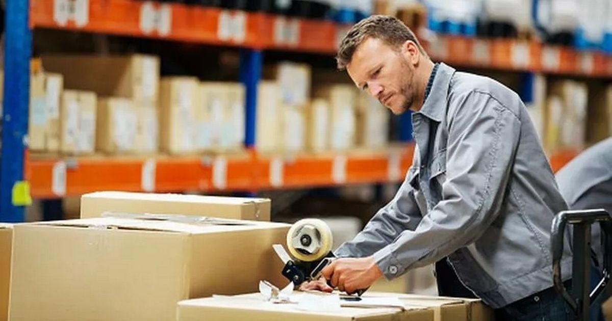 AliExpress launches rapid delivery service and opens doors to UK sellers