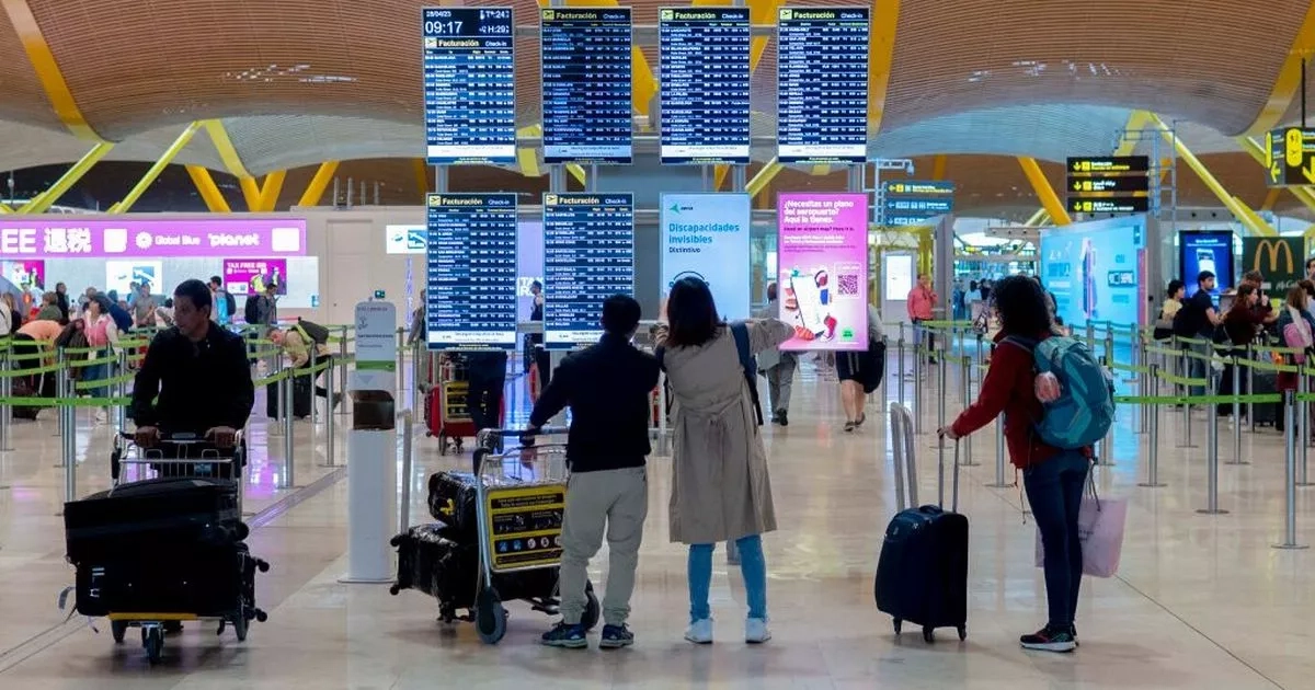 Spain cracks down on 'unsafe' and 'unhealthy' behaviour at country's airports