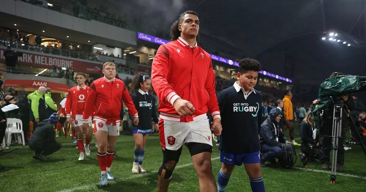 Dragons make approach for Wales international amid Cardiff uncertainty