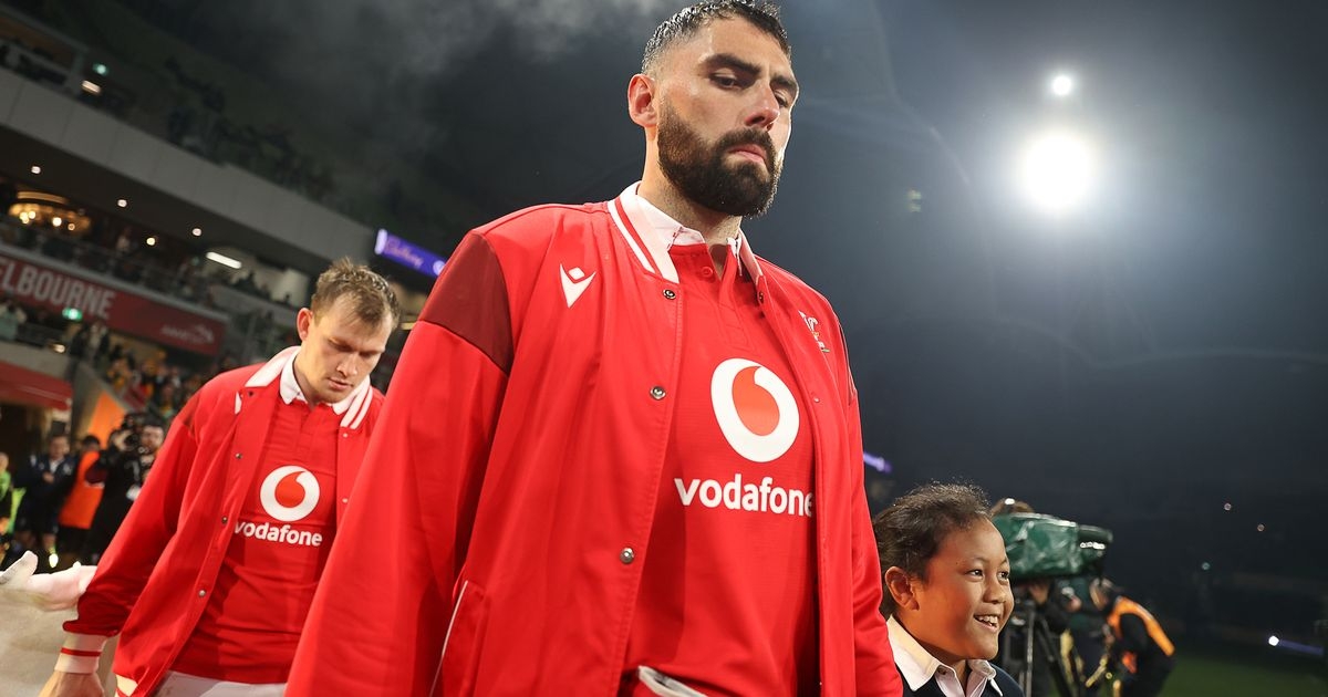 Wales international searching for new team as he leaves club