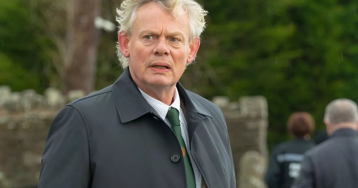 Martin Clunes 'faked' shouting at Doc Martin star he 'loved'