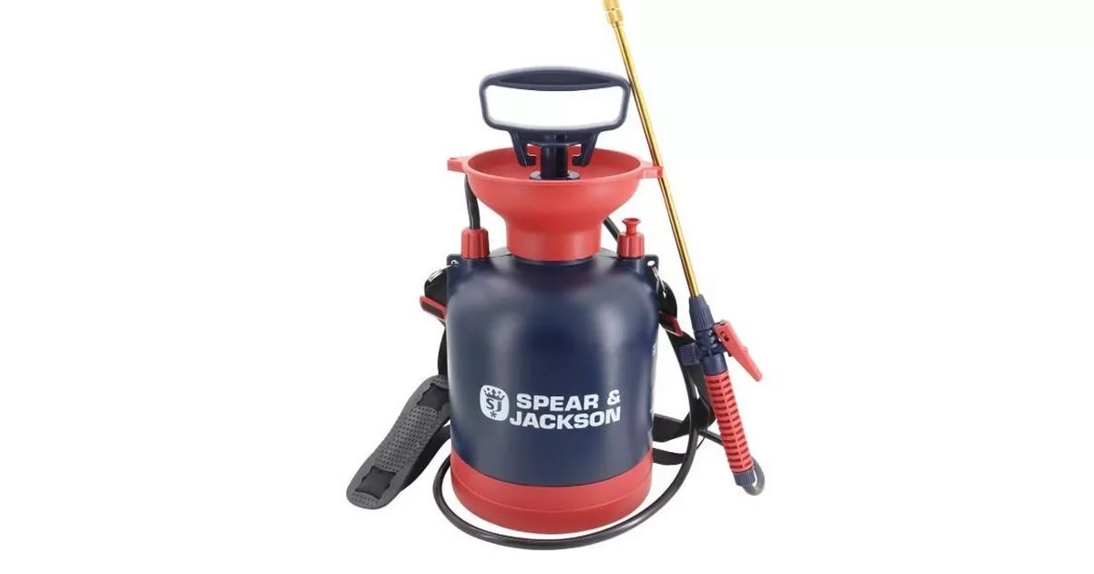 Best-selling garden gadget that 'tackles weeds like a pro' now 10% off on Amazon