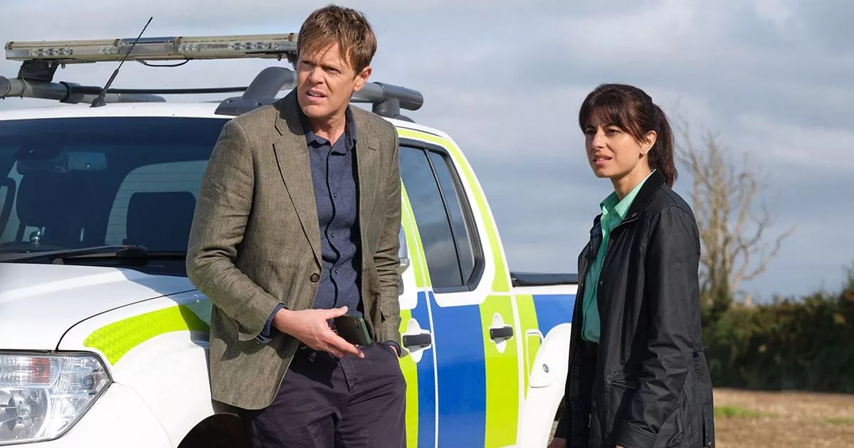 Beyond Paradise season 3 episode 6 cast as familiar face returns for finale