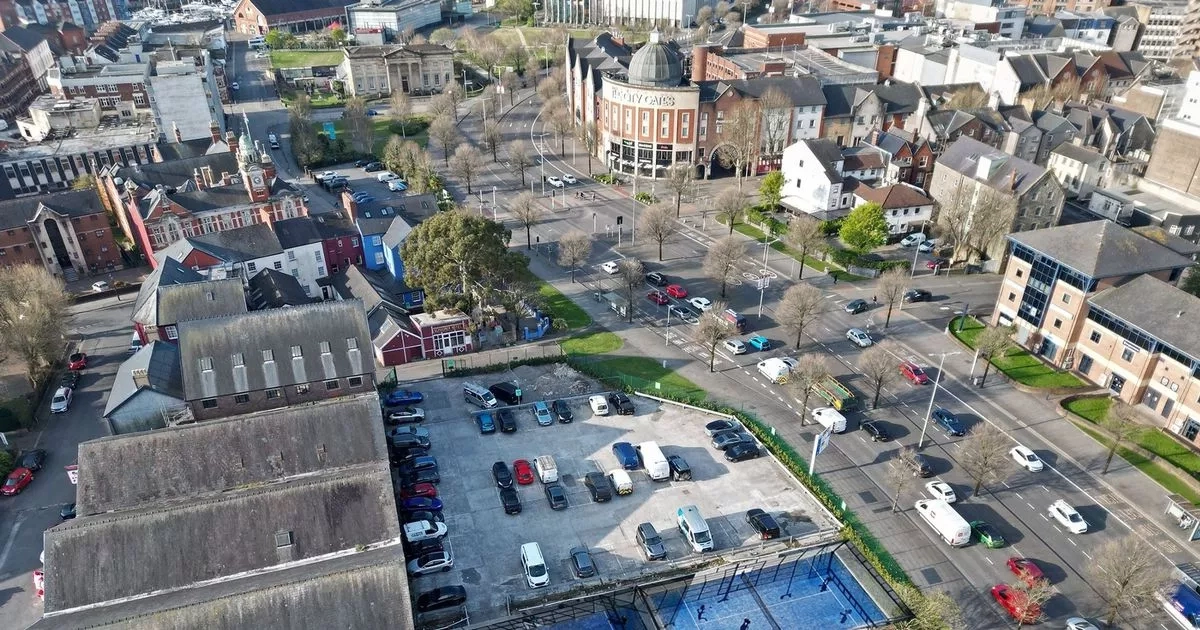 Swansea city centre to get rooftop padel courts