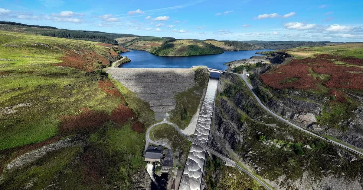 The jaw-dropping hiking and biking trails around the UK's tallest dam you've probably never heard of
