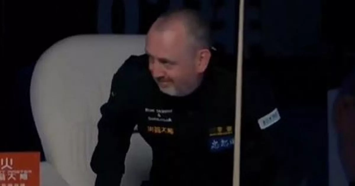 Mark Williams receives salute from Mark Selby for what he did during snooker match