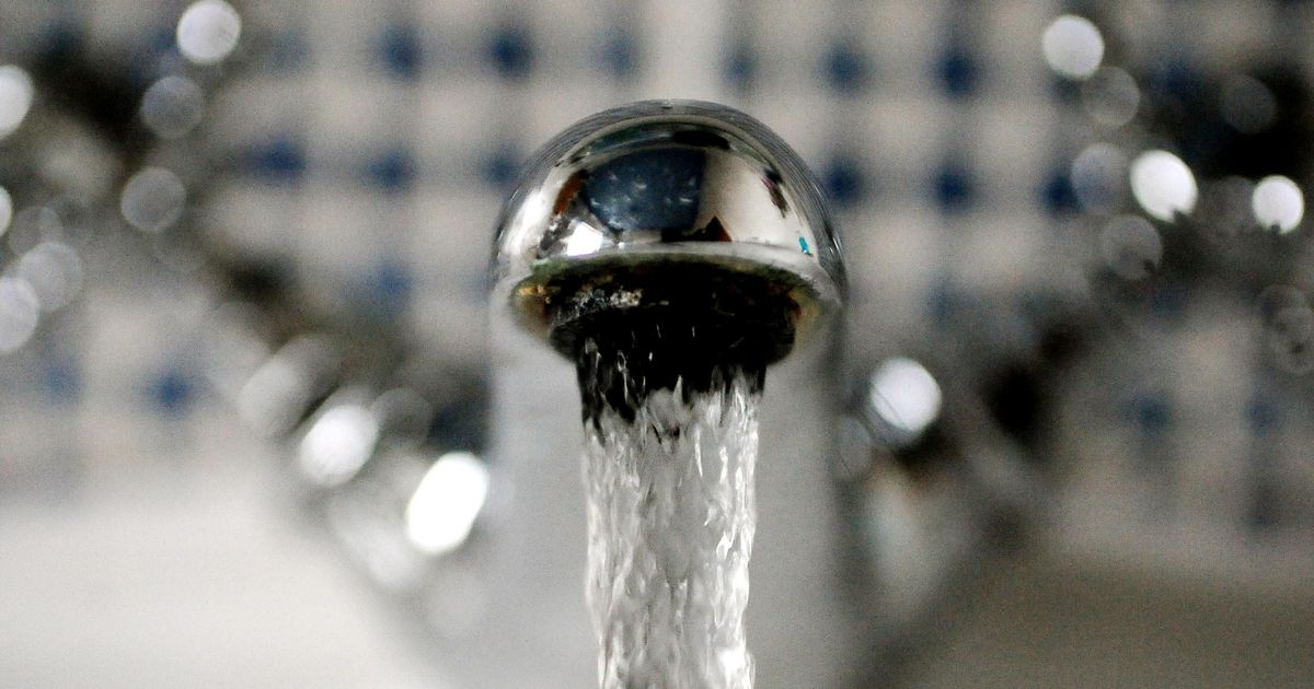 Water company bosses banned from getting bonuses