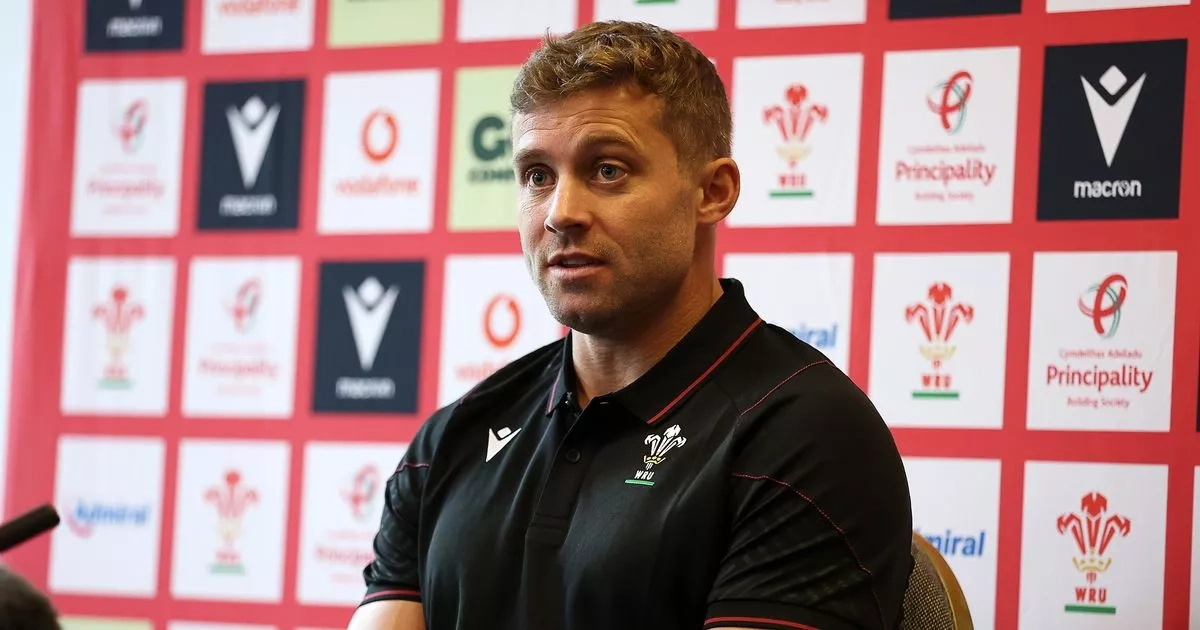 Tonight's rugby news as Halfpenny announcement made and big call in Welsh match branded a 'disaster'