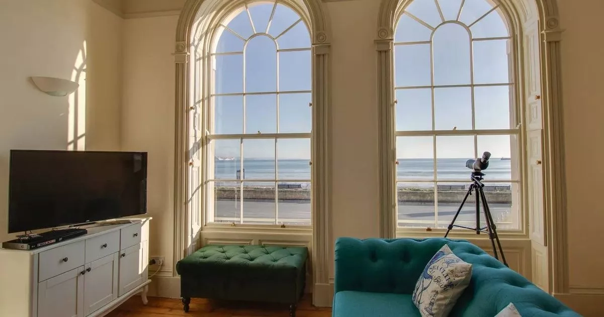 'Beautiful' seaside flat with 'uninterrupted view' is ideal for family holidays